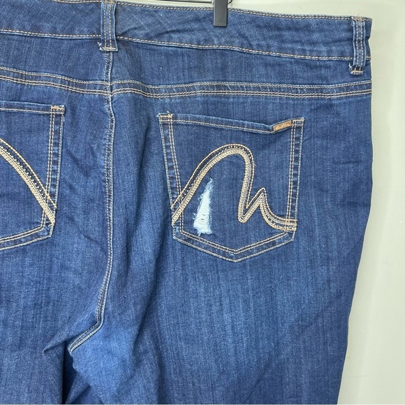 Melissa McCarthy Distressed Bermuda Shorts Size 28 - Picture 7 of 12